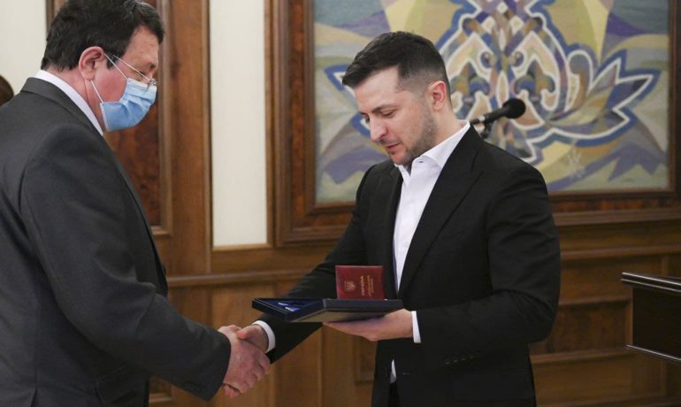 Полярники отримали державні нагороди з рук Президента