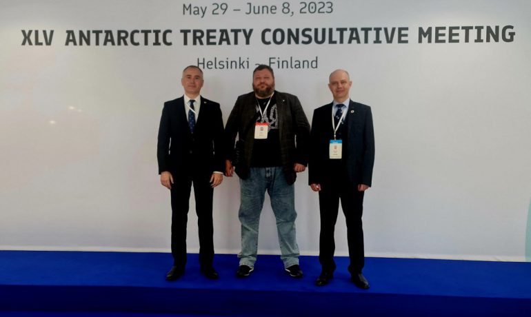 Consequences of Russian military aggression for the Ukrainian Antarctic program presented at the Antarctic Treaty Consultative Meeting