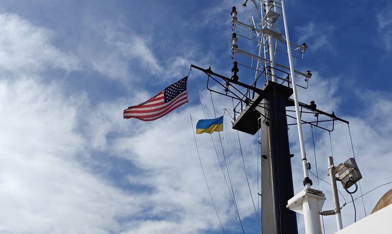 For the first time in history: the RV Noosfera provides US marine Antarctic research