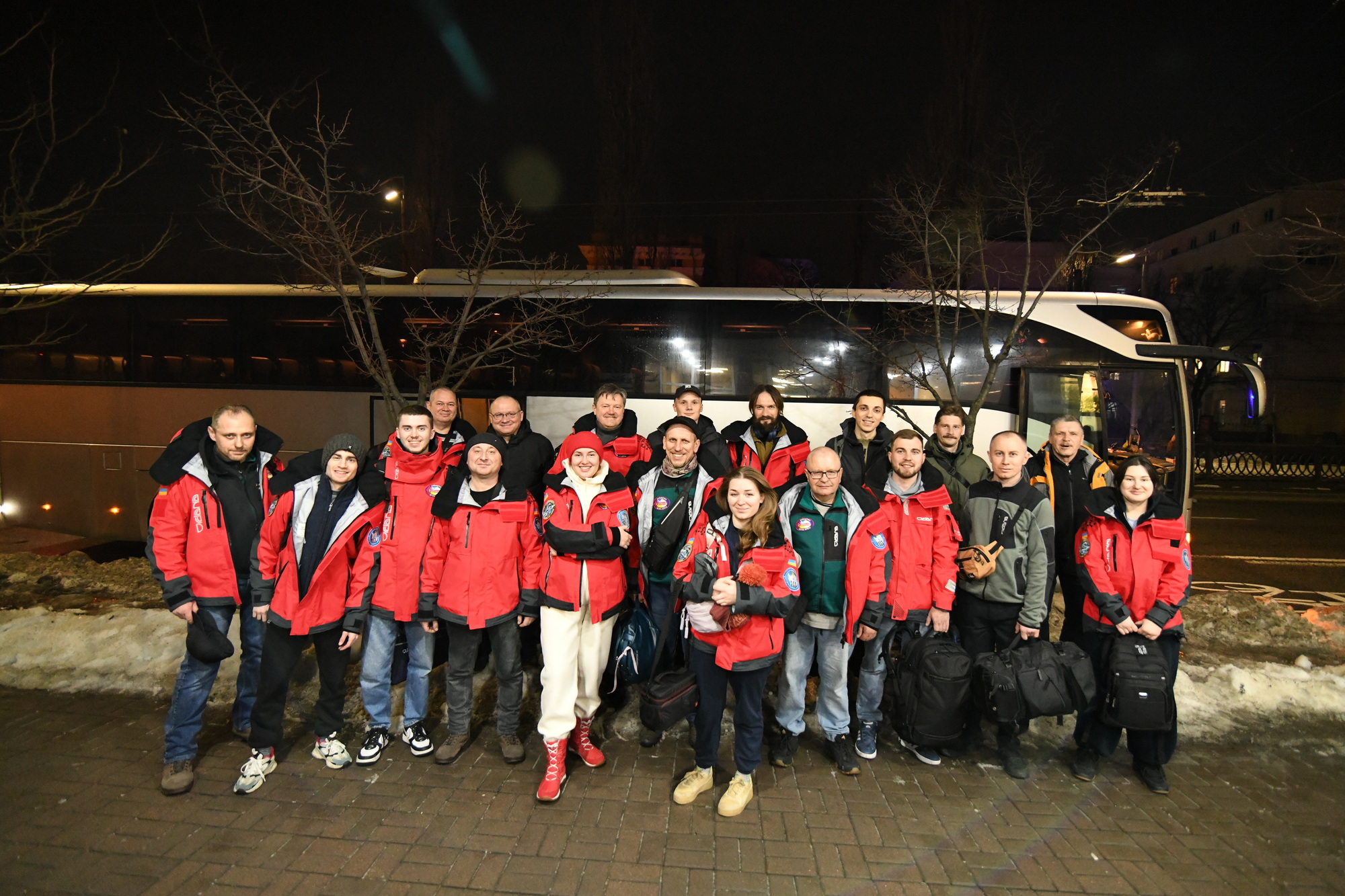 Antarctic expedition with its first female base commander — on the way to Vernadsky base